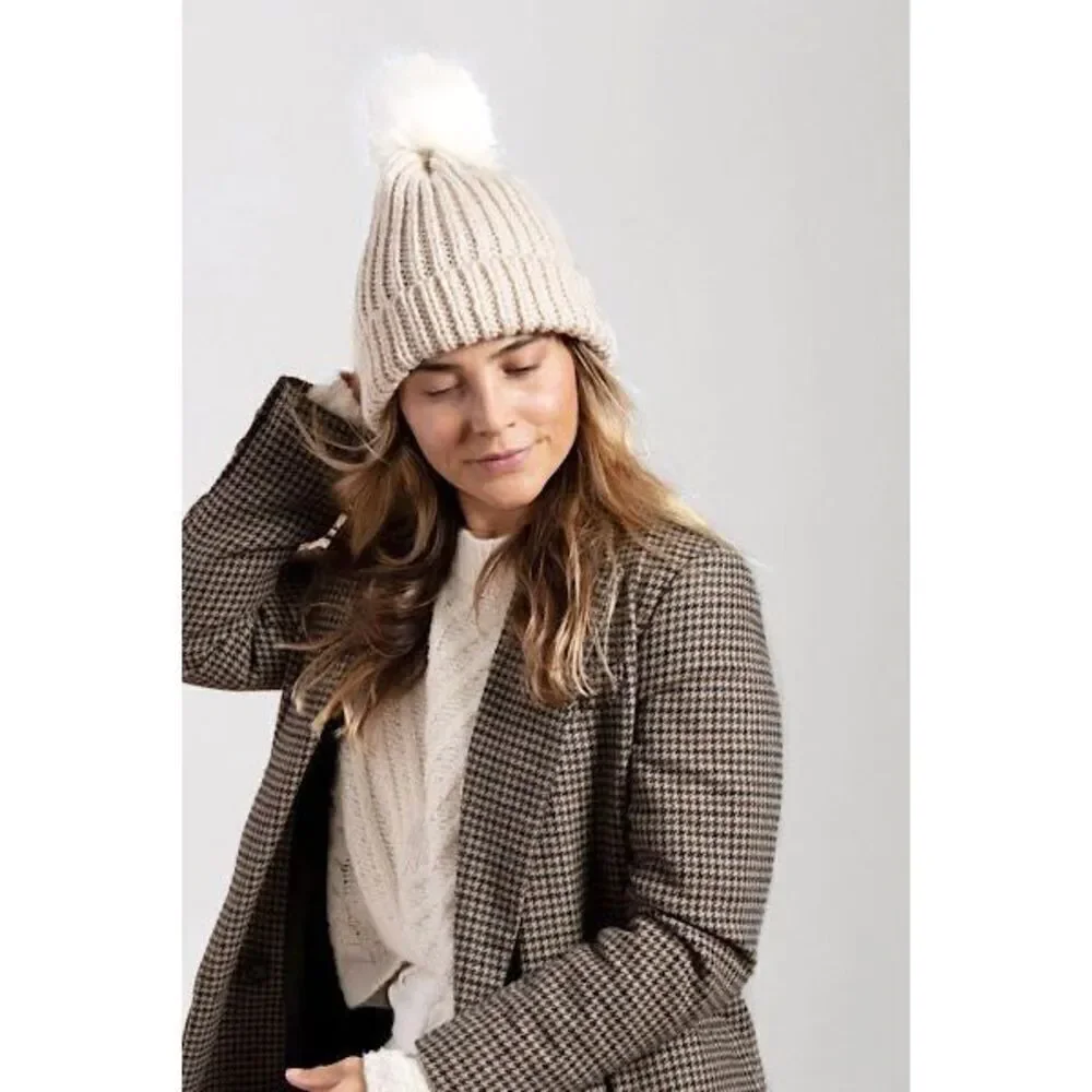 NWT HatAttack Bryce Knit Beanie Ivory Removable Pom
